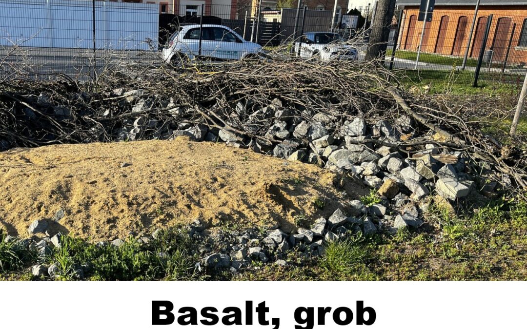 Basaltstein-grob-150745